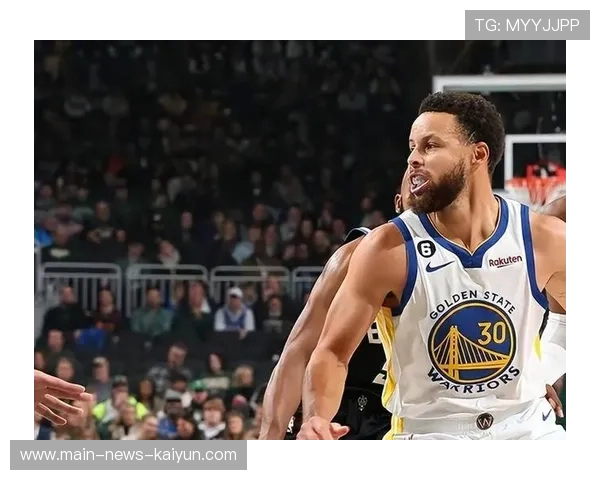 库里一记高抛上篮打进，勇士全队精神大振