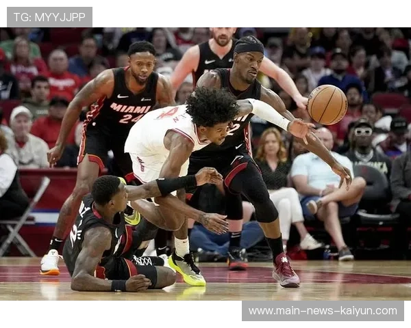 热火团队防守强硬令对方多次失误