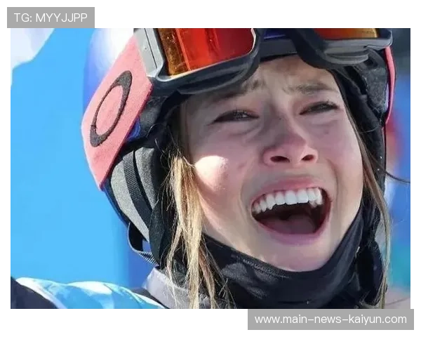 谷爱凌在训练中遭遇意外撞击造成意识短暂丧失,现已通过二次检查重返赛场 谷爱凌在训练中遭遇意外撞击造成意识短暂丧失,现已通过二次检查重返赛场